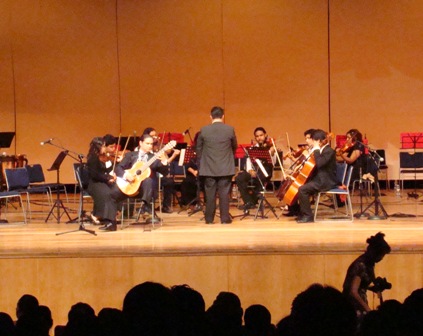 David Fernandez en el Teatro de Coatzacoalcos -Solista- Concierto en Re mayor de Antonio Vivaldi